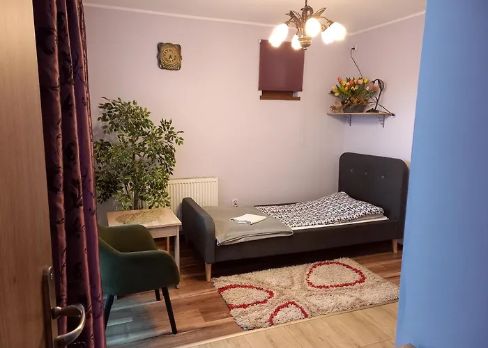 Apartament-mieszkanie Gniezno-na Doby Apartman *